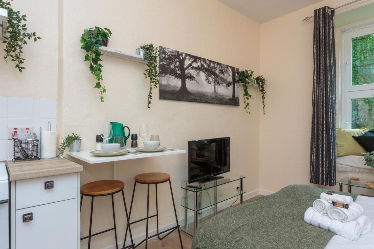 Cozy 1B Groundfloor - 8 Minute From City Centre Edinburgh Bagian luar foto