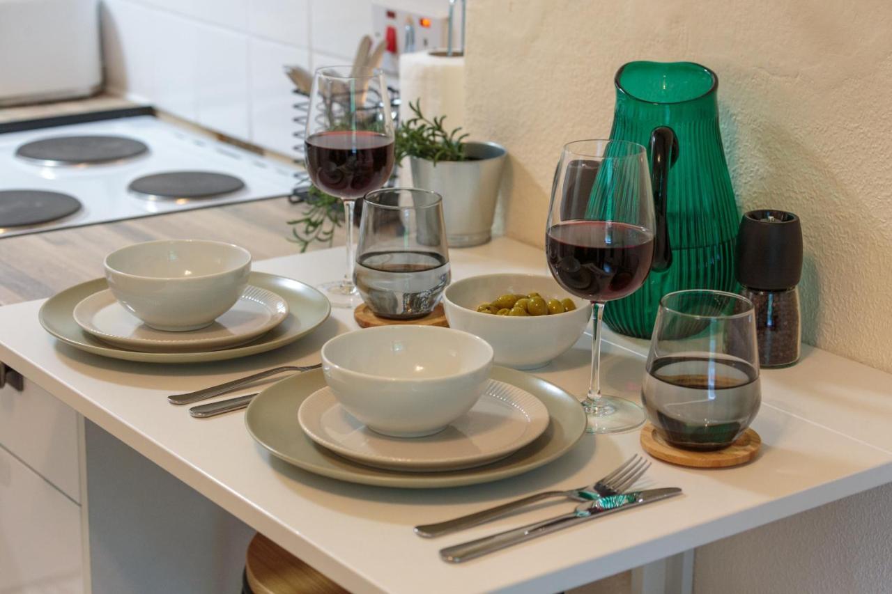 Cozy 1B Groundfloor - 8 Minute From City Centre Edinburgh Bagian luar foto