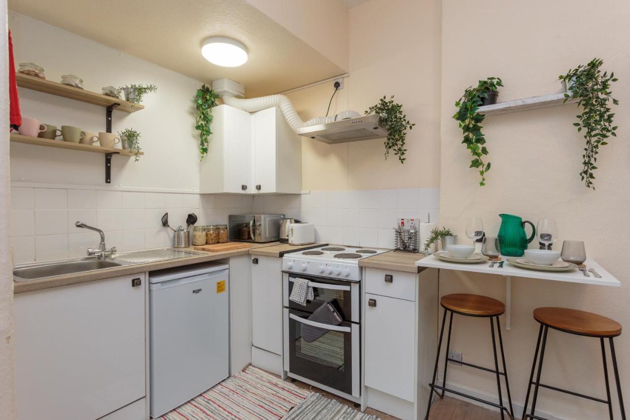 Cozy 1B Groundfloor - 8 Minute From City Centre Edinburgh Bagian luar foto